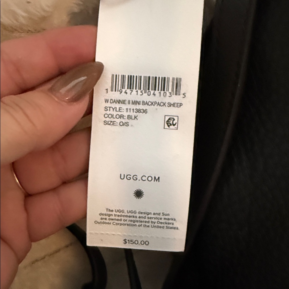 UGG Black Shearling Women's Backpack with duster. - Picture 7 of 7